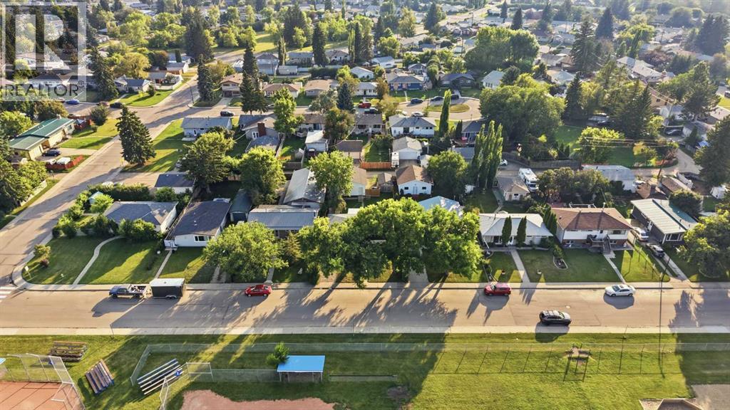 Listing photo – 3814 58 Avenue, Red Deer