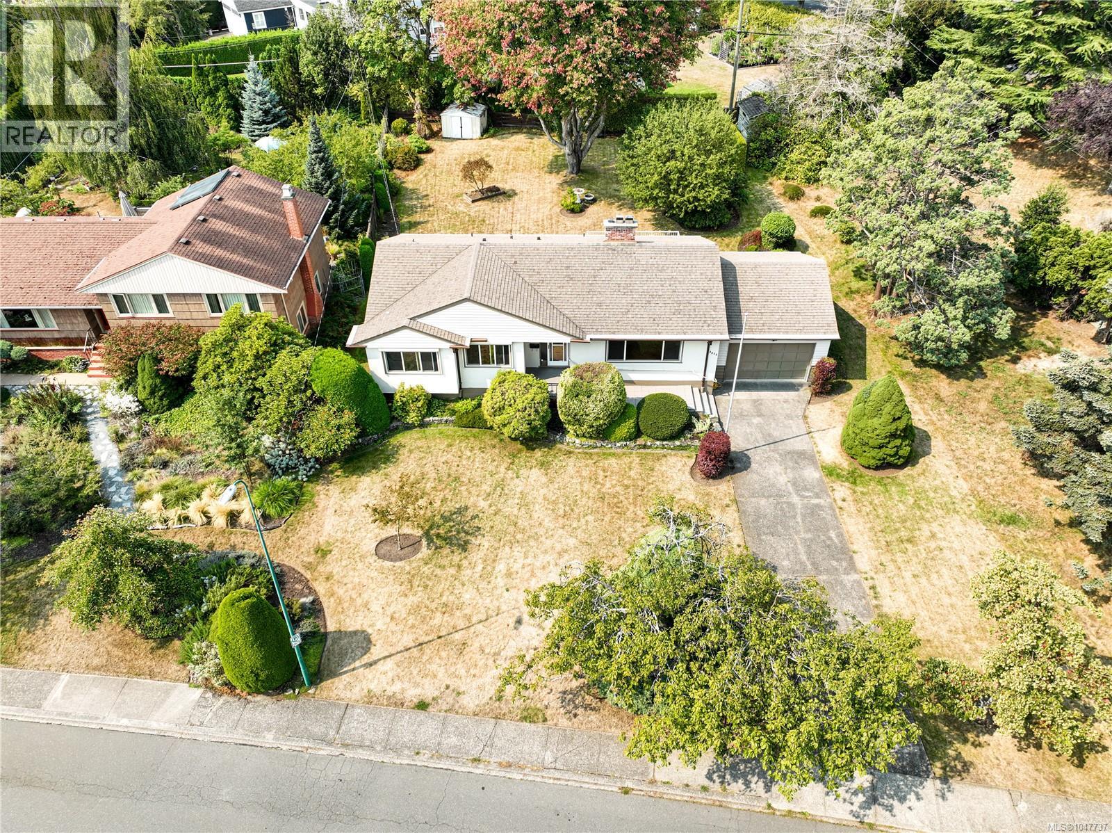 3278 Henderson Rd - 1