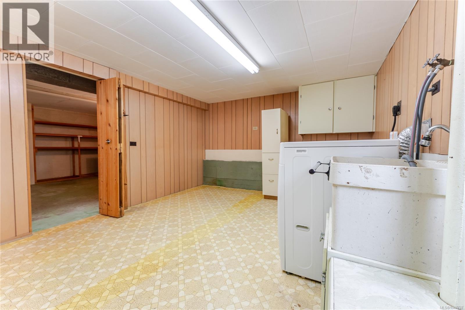 3278 Henderson Rd - 27