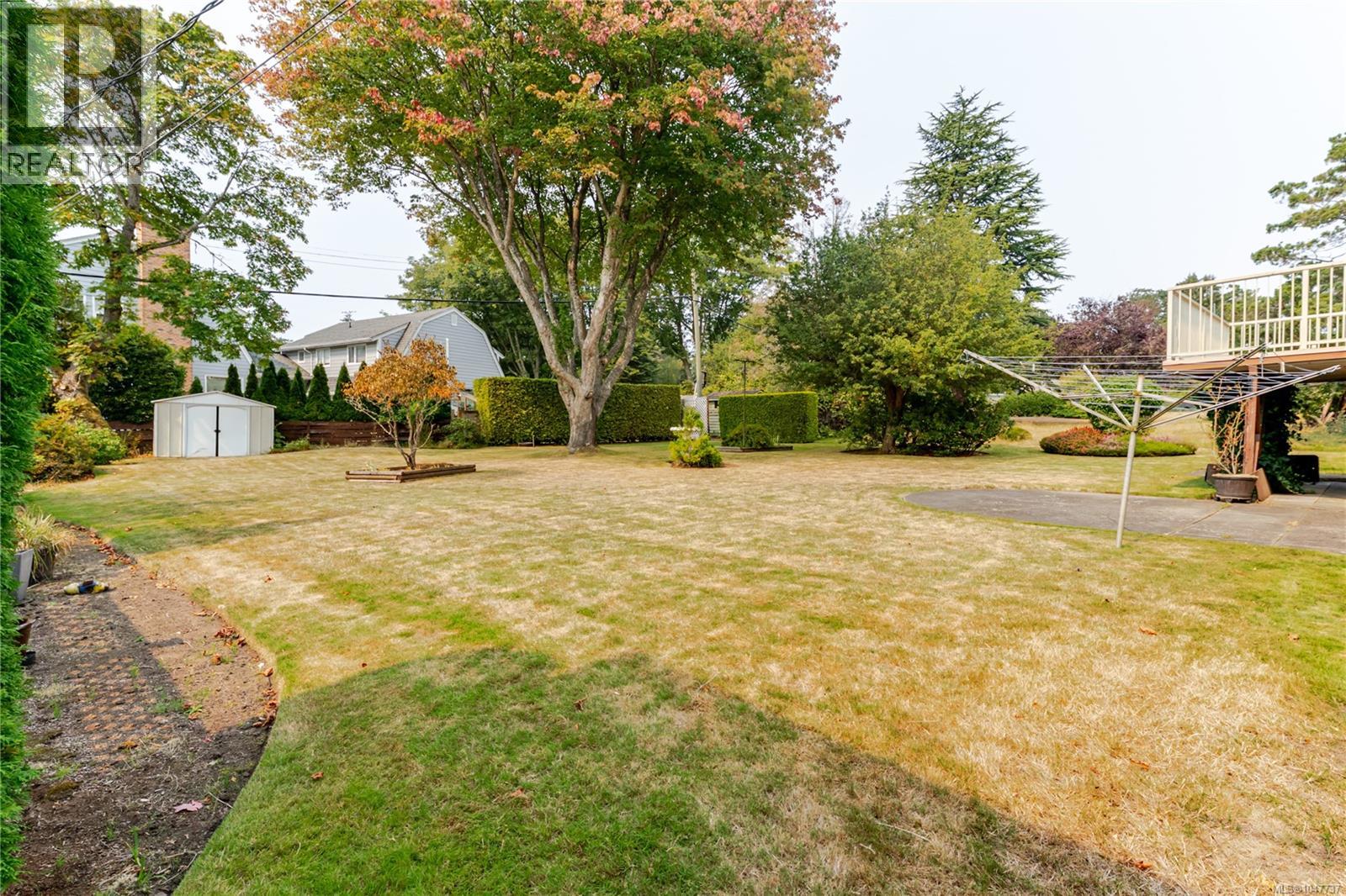  3278 Henderson Road, Oak Bay