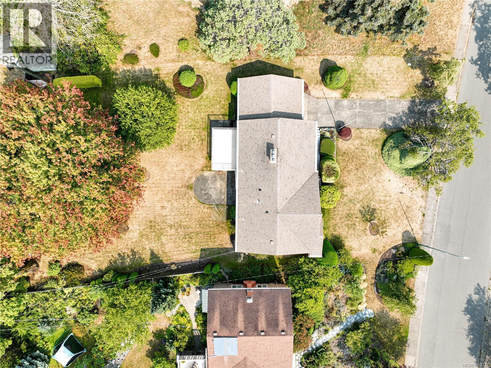3278 Henderson Rd - 46