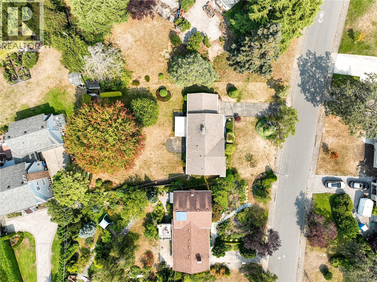 3278 Henderson Rd - 47