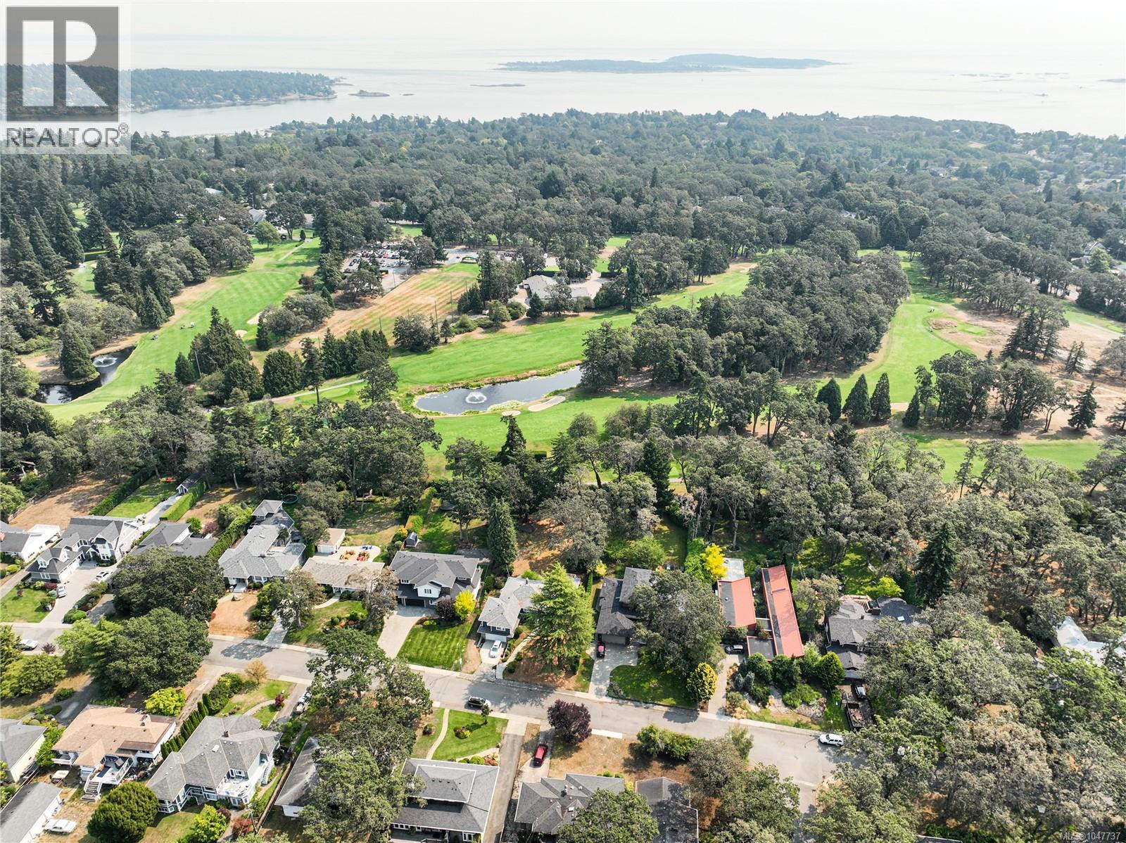  3278 Henderson Road, Oak Bay