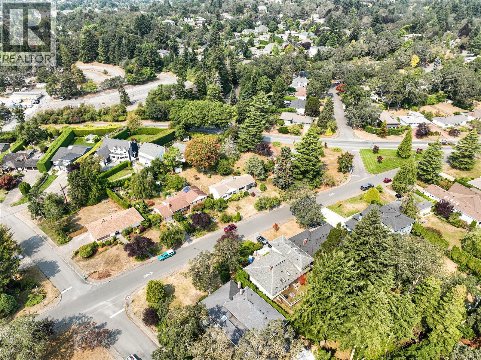 3278 Henderson Rd - 51
