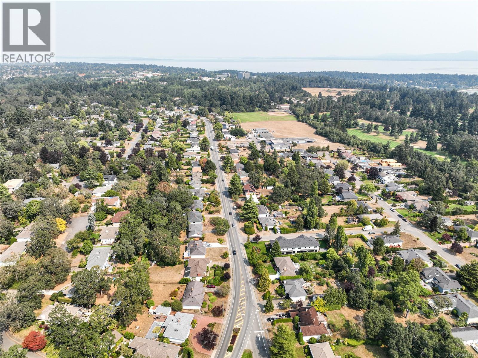 3278 Henderson Rd - 52