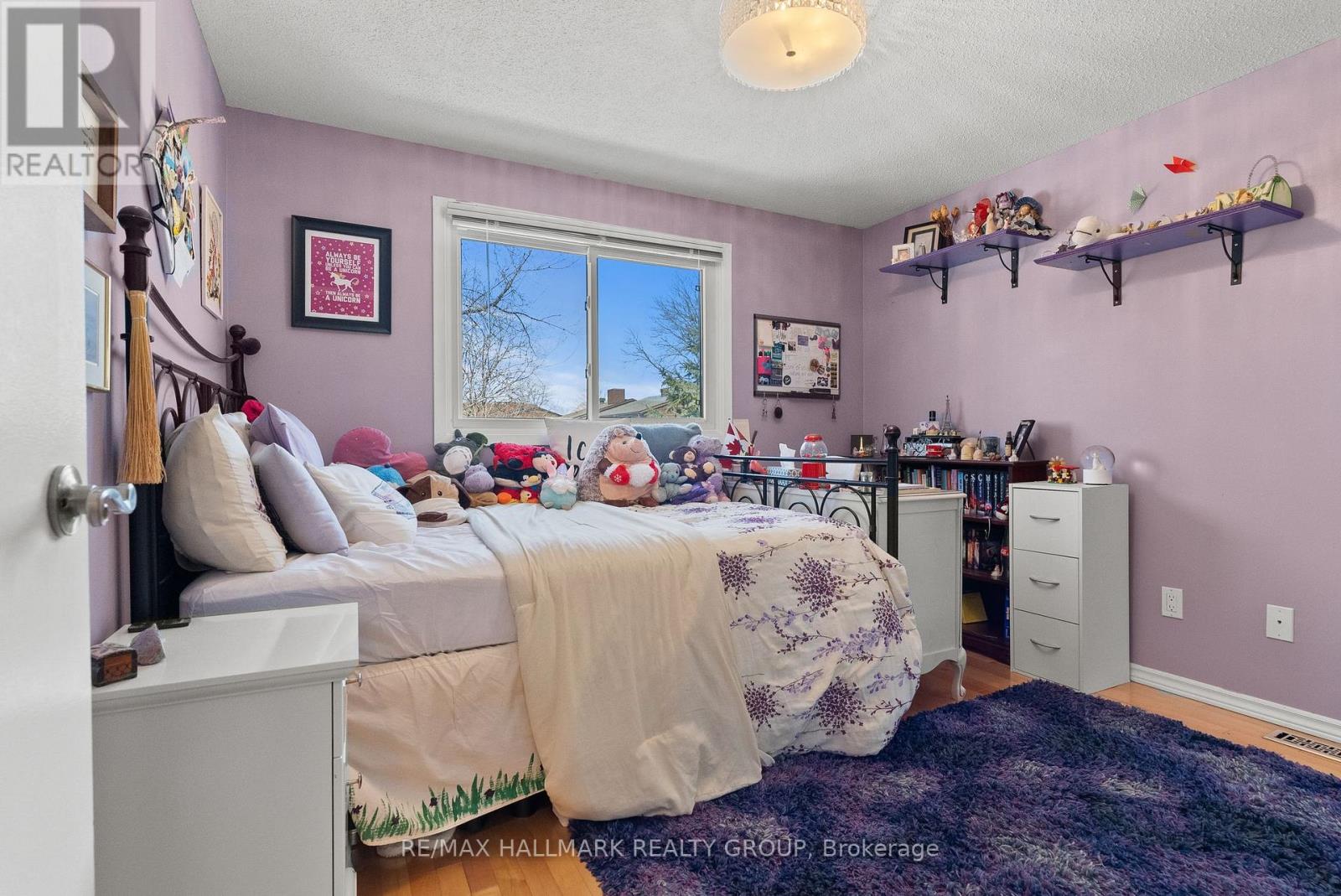 48 SAMPLE ROAD - Image 22