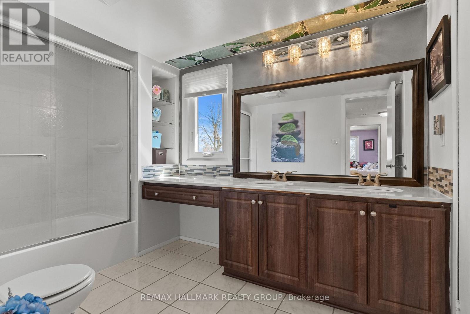 48 SAMPLE ROAD - Image 19