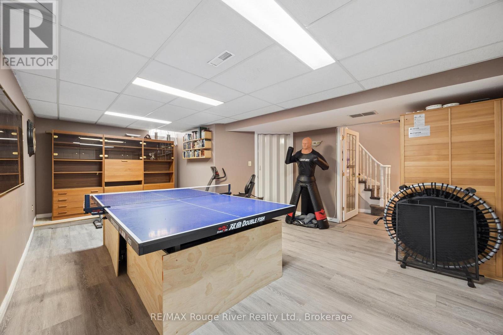 263 GLEN HILL DRIVE - 31
