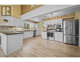 Family room - 258 Lakeside Trail, Magnetawan, ON P0A1P0 Photo 12