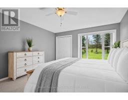 Foyer - 258 Lakeside Trail, Magnetawan, ON P0A1P0 Photo 16