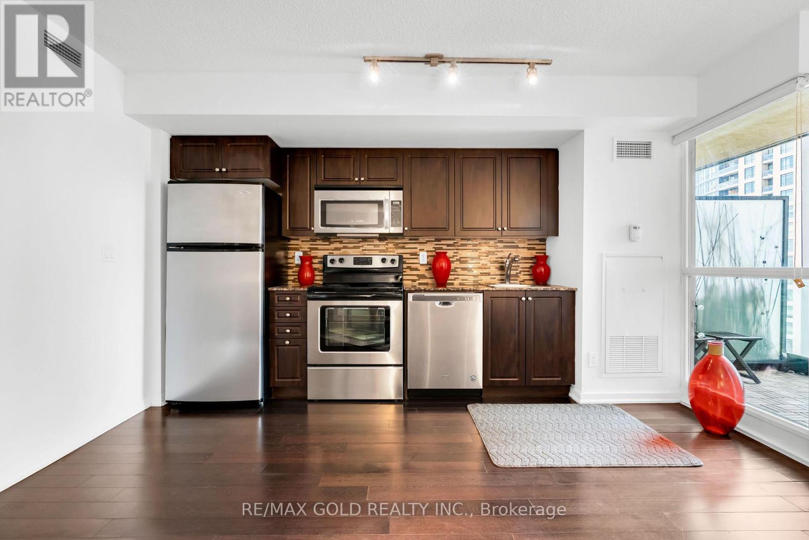 #1357 209 FORT YORK BOULEVARD - 15