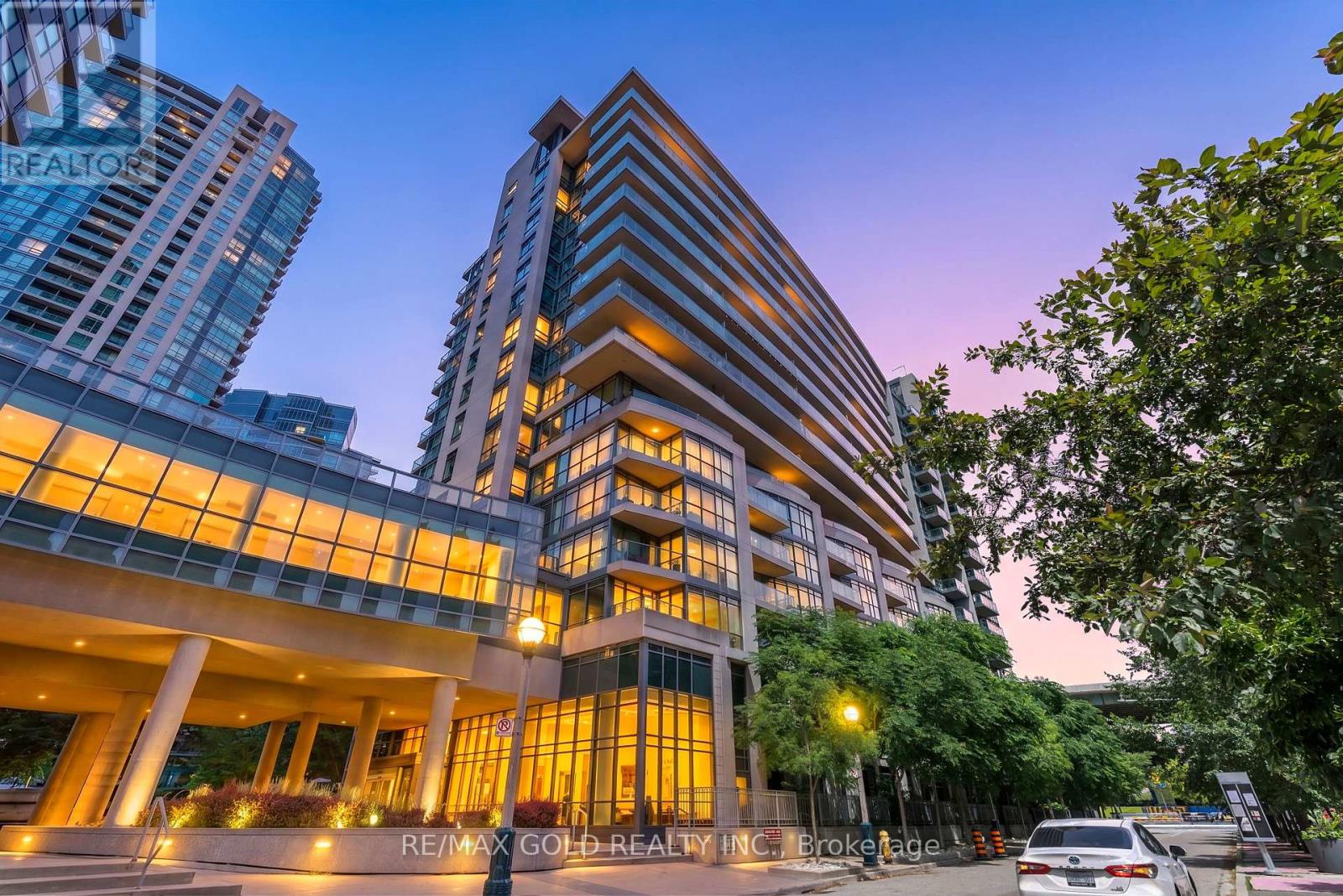#1357 209 FORT YORK BOULEVARD - 2