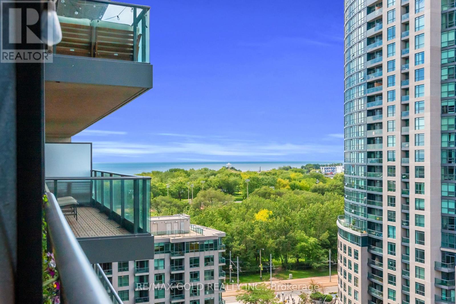 #1357 209 FORT YORK BOULEVARD - 29