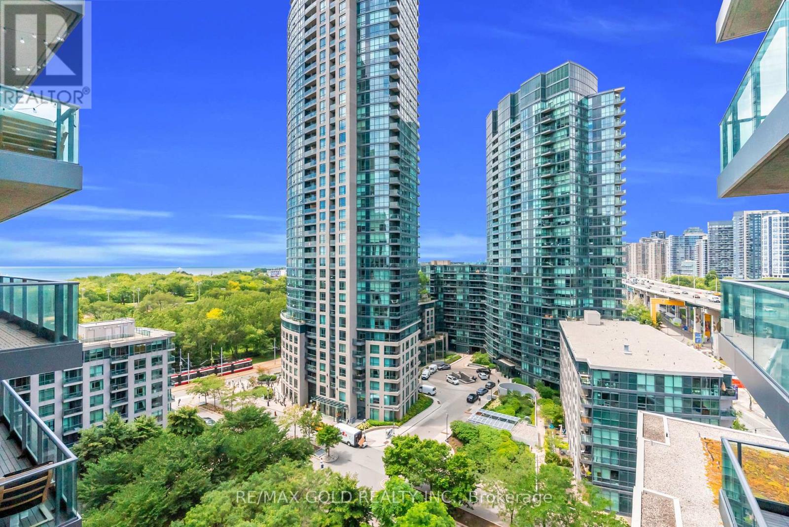 #1357 209 FORT YORK BOULEVARD - 40