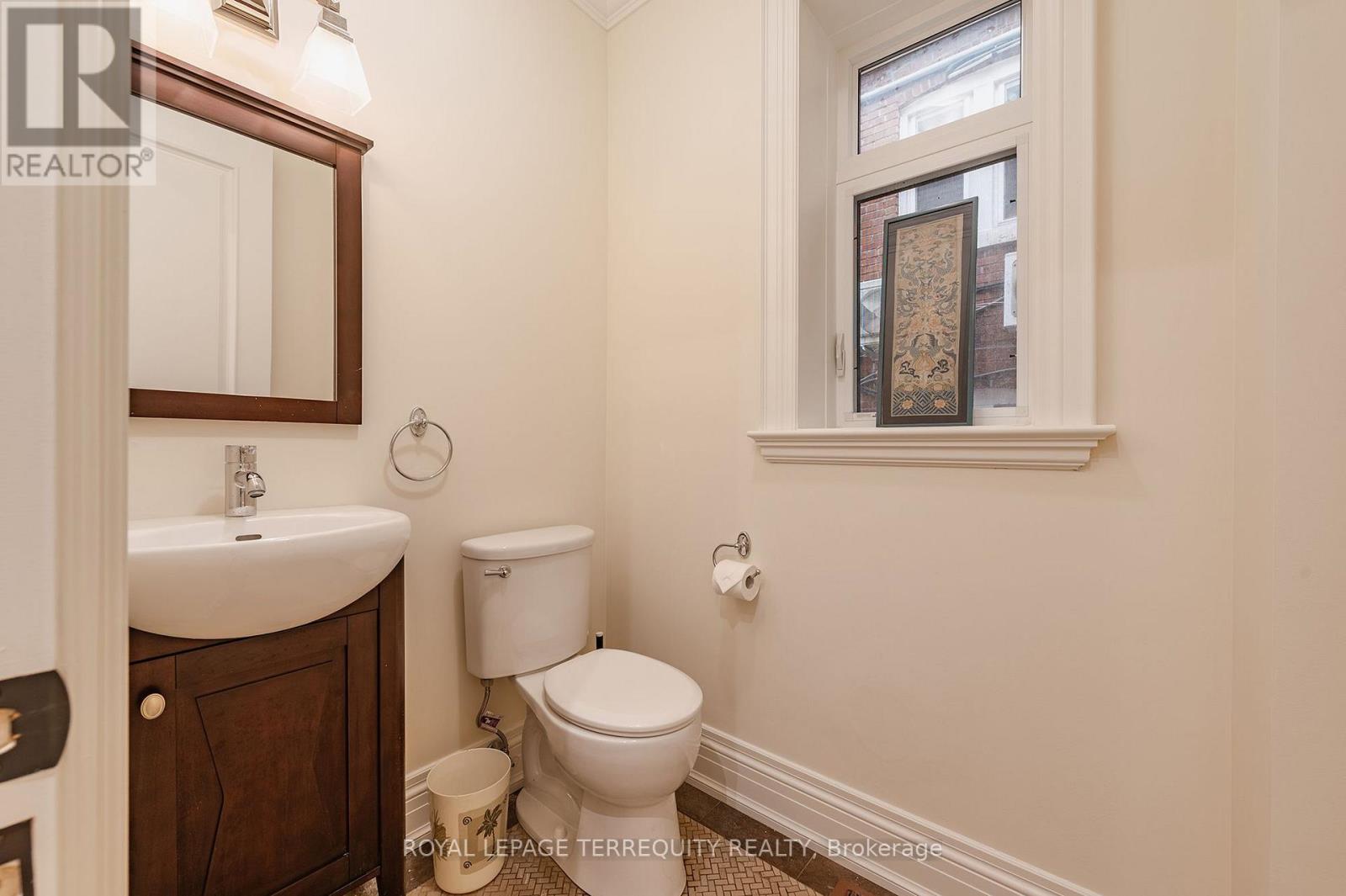 329 WALMER ROAD - 18