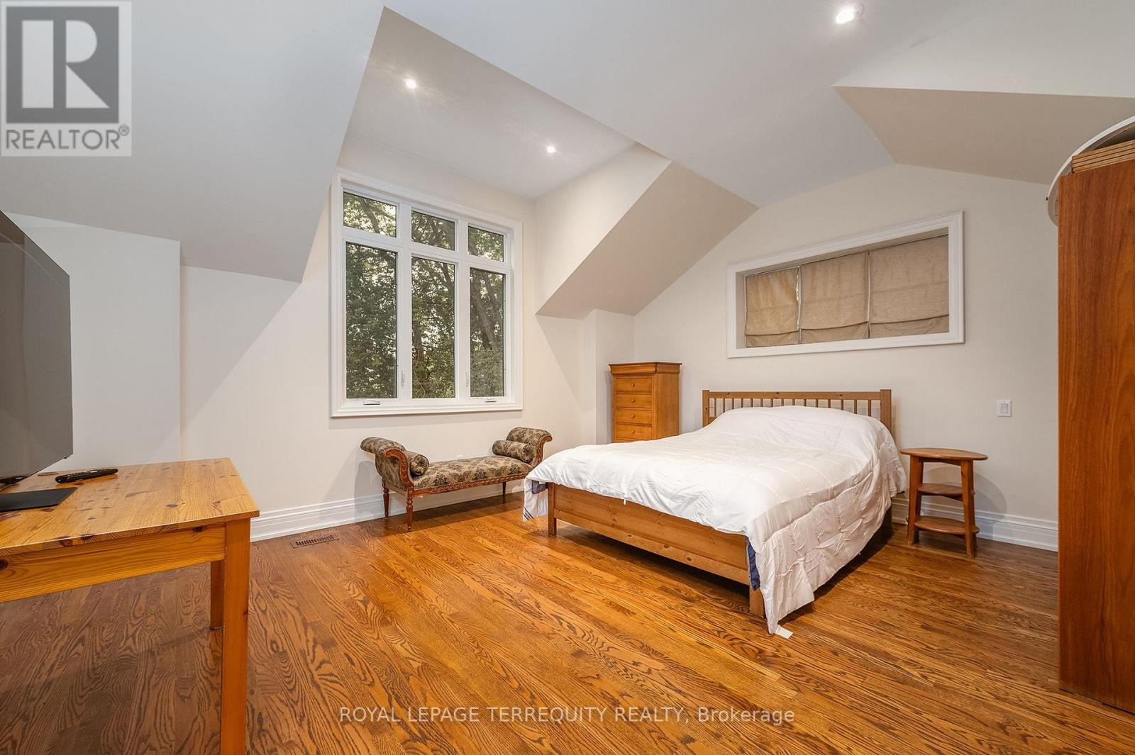 329 WALMER ROAD - 22