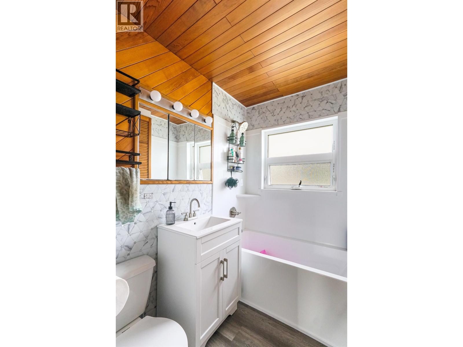 24 BRANT STREET - Image 12