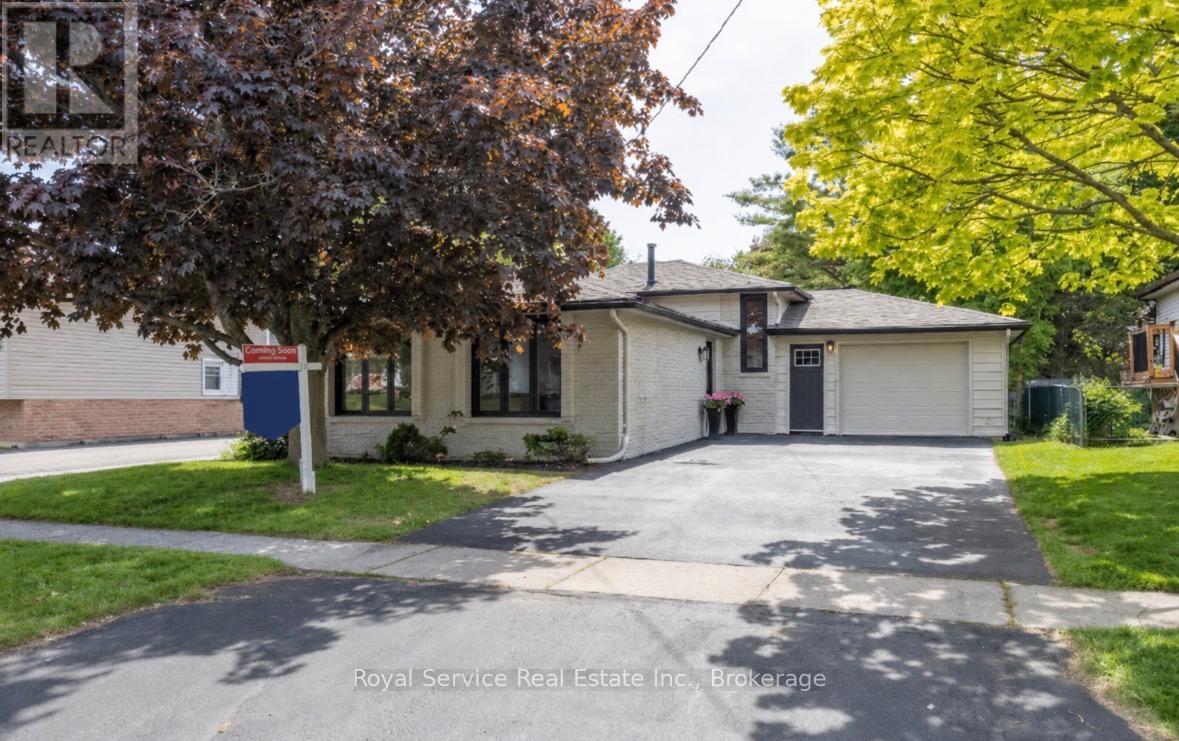 567 DAINTRY CRESCENT - 1