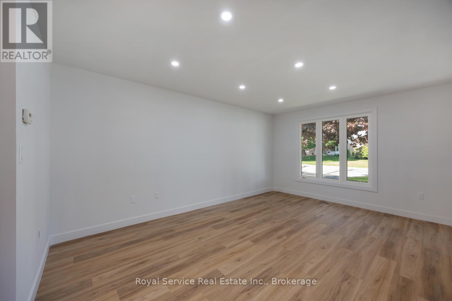 567 DAINTRY CRESCENT - Image 18