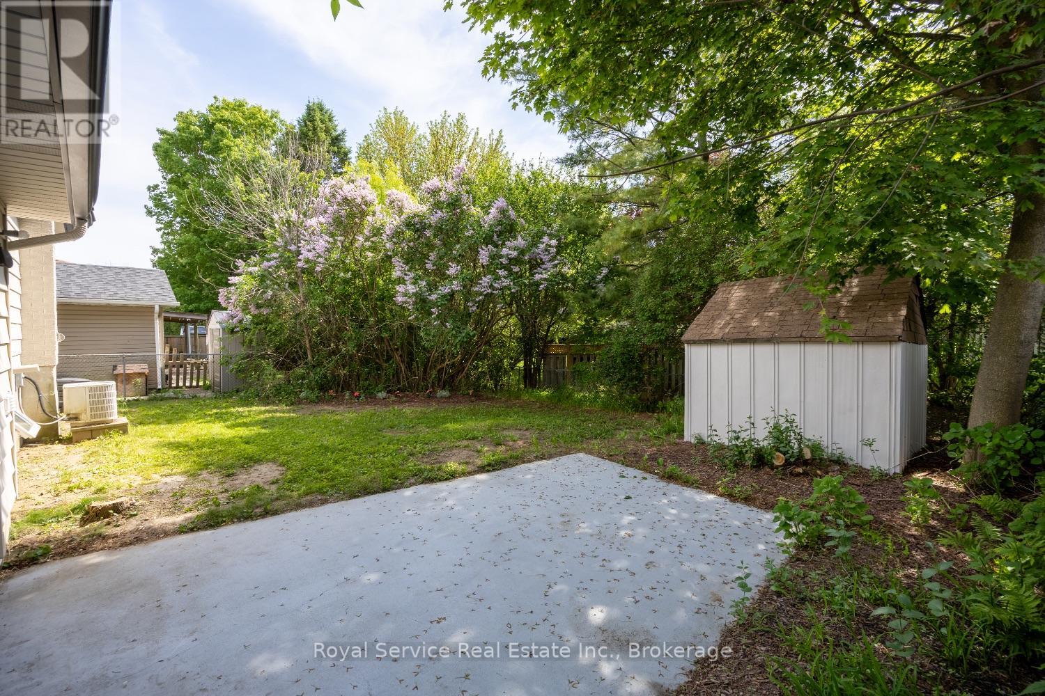 567 DAINTRY CRESCENT - 40