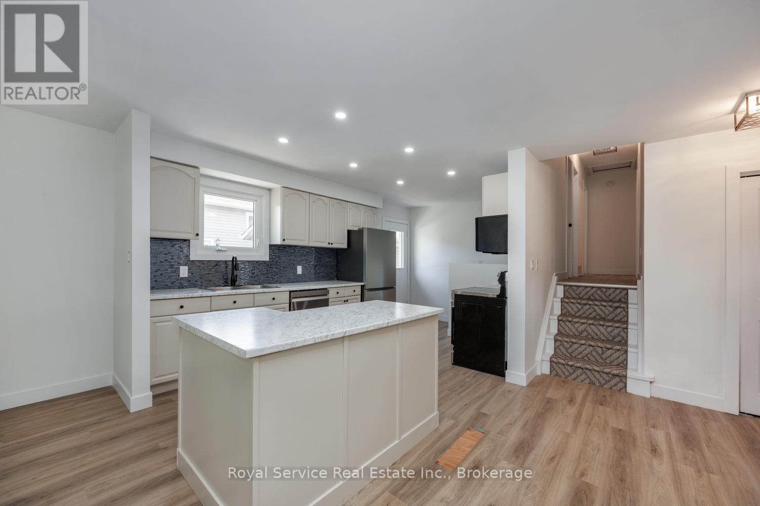 567 DAINTRY CRESCENT - Image 5