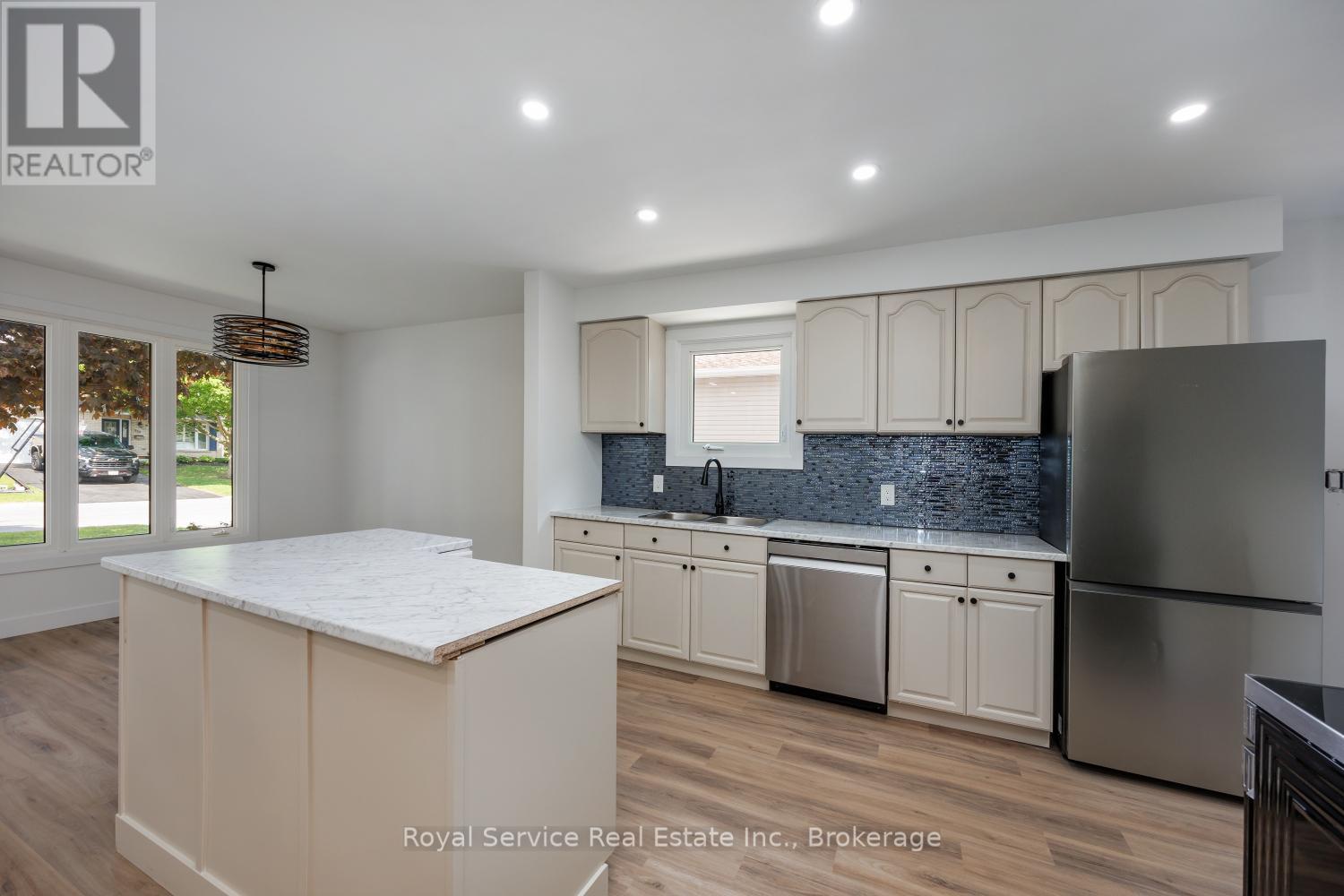 567 DAINTRY CRESCENT - Image 6