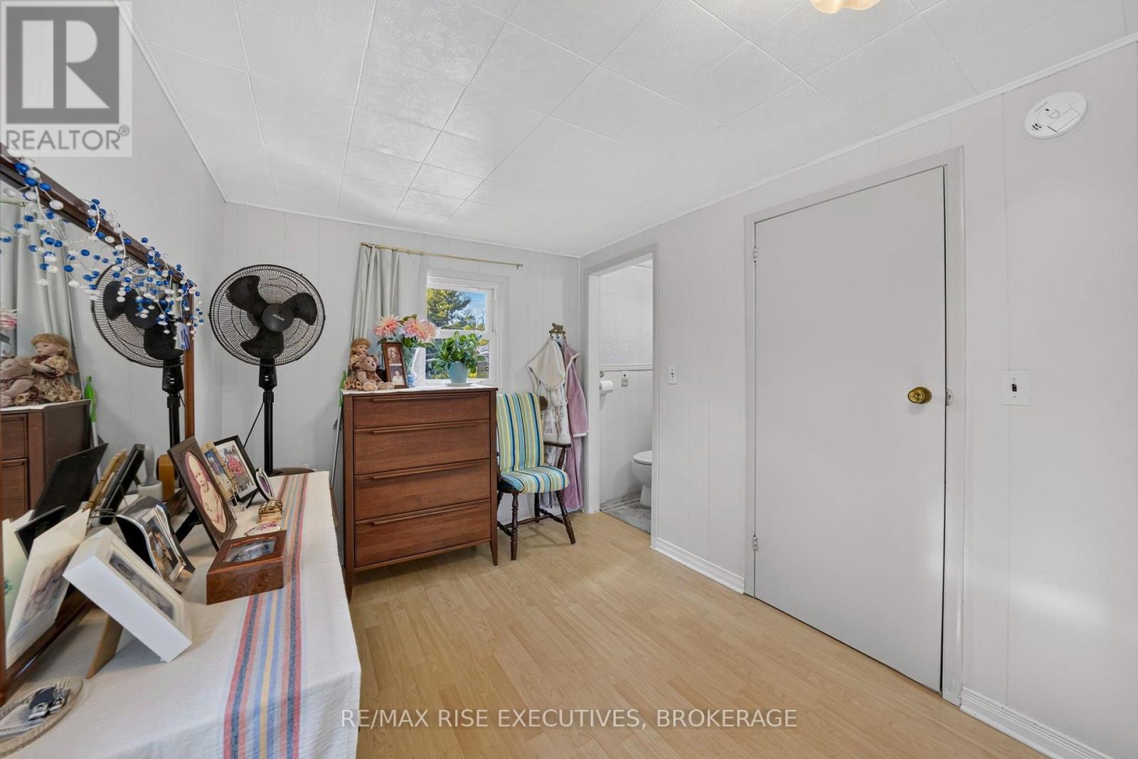 6900 PERTH ROAD - 22