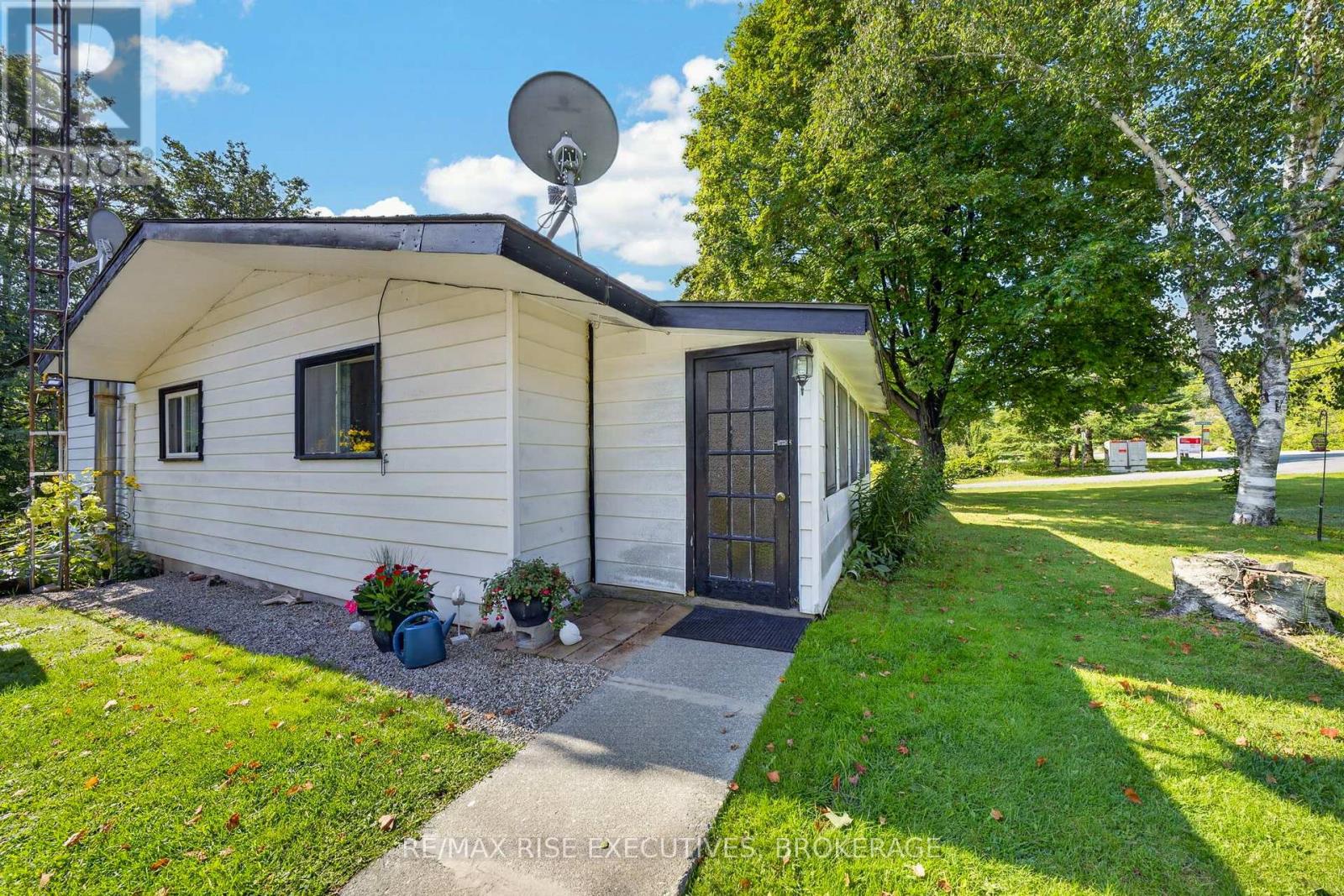 6900 PERTH ROAD - Image 4
