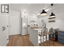 203 2348 Beacon Ave, Sidney, BC V8L1X3 Photo 6