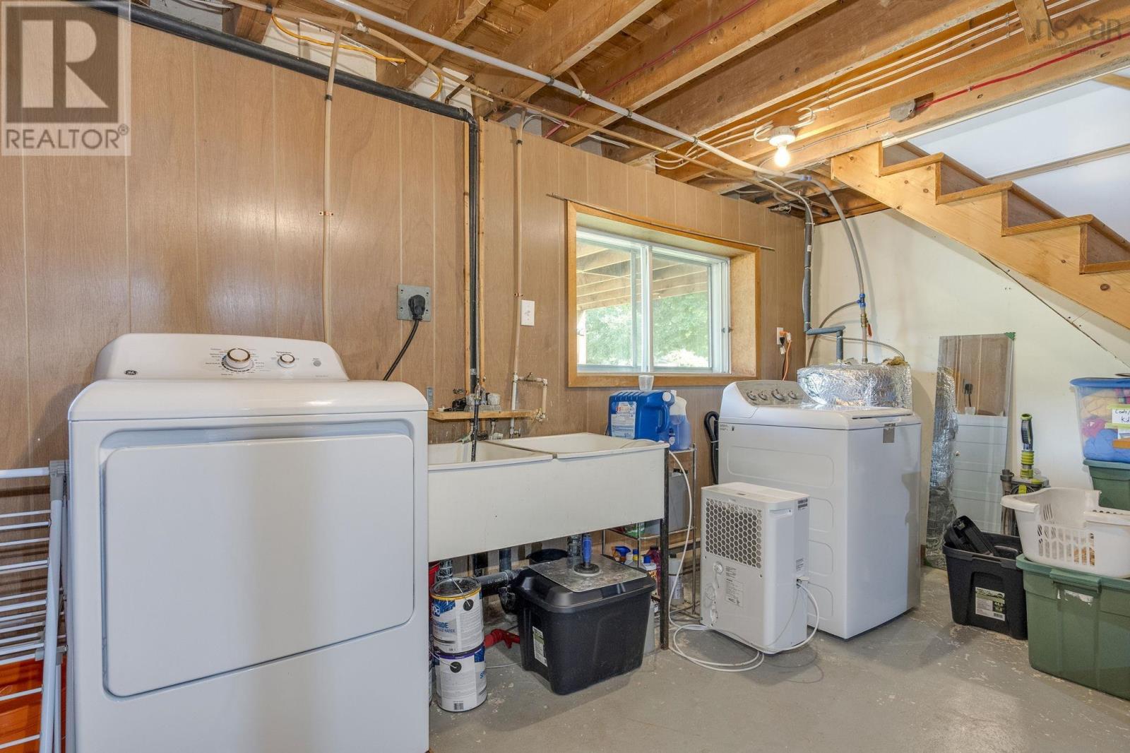 62 Cook Avenue - 38