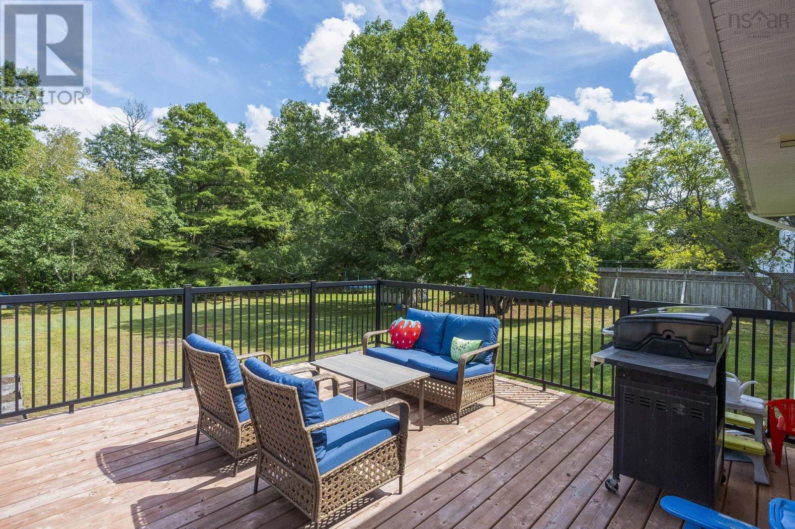 62 Cook Avenue - Image 39
