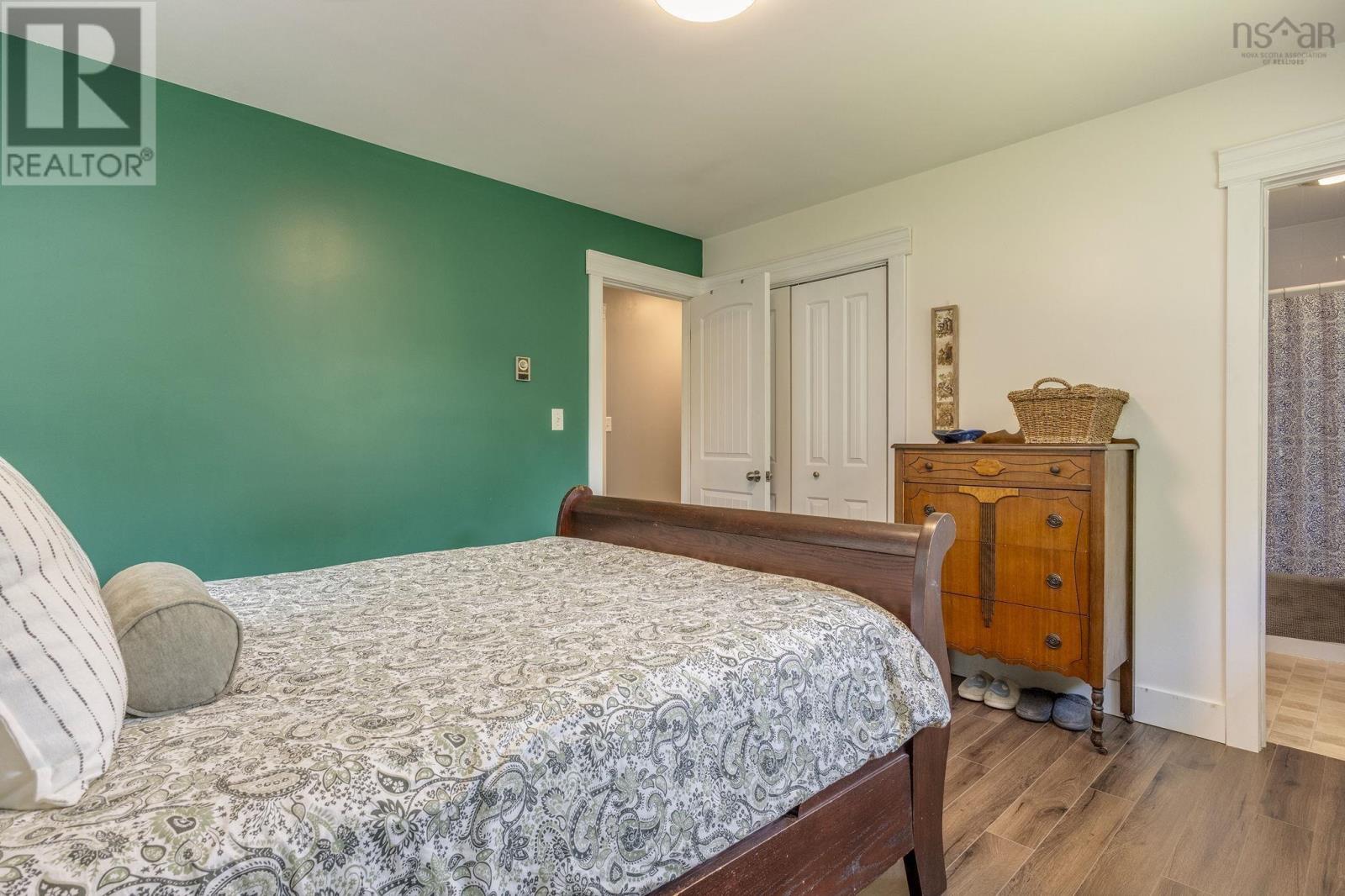 62 Cook Avenue - 17