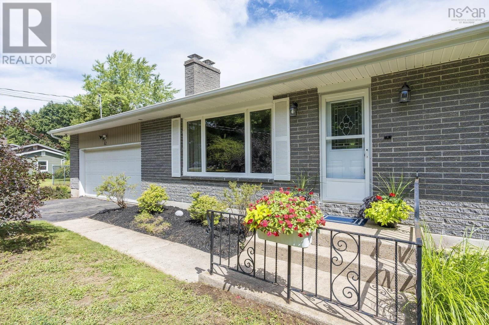 62 Cook Avenue - 4