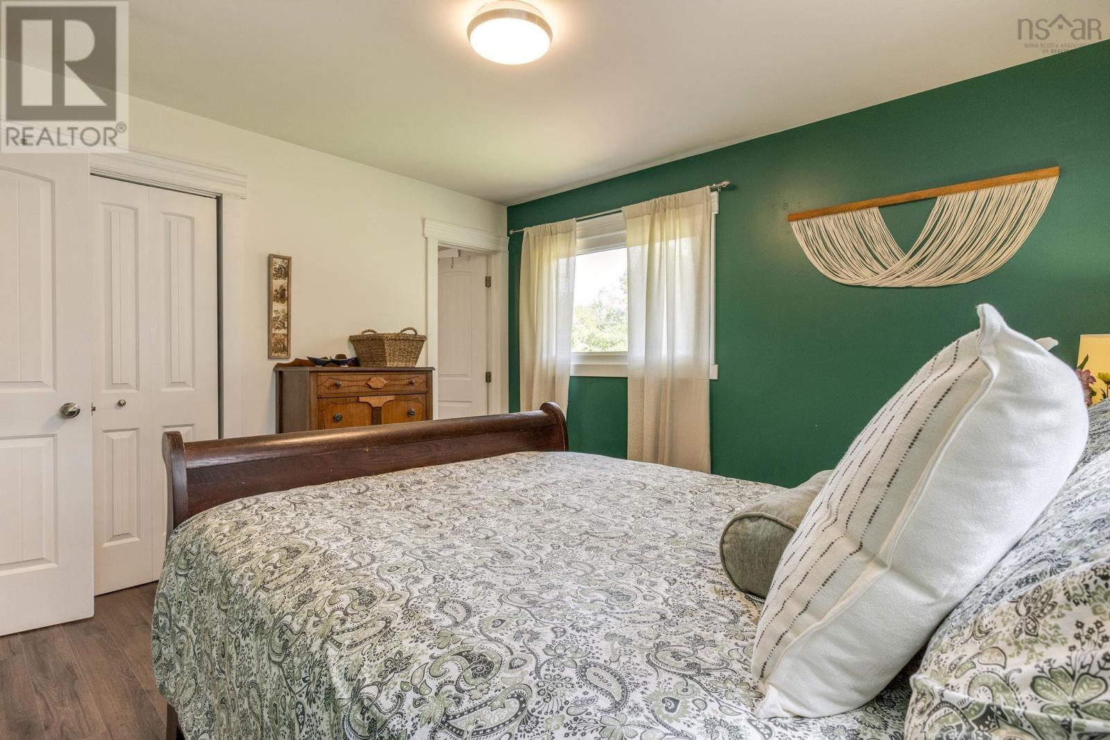 62 Cook Avenue - 19