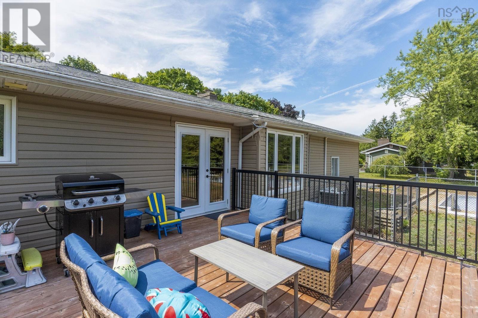 62 Cook Avenue - Image 41