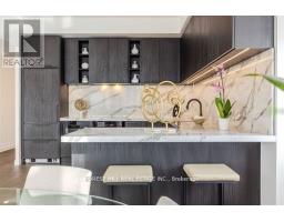 Ph 1702 - 1050 Eastern Avenue, Toronto, ON M4L0B7 Photo 13