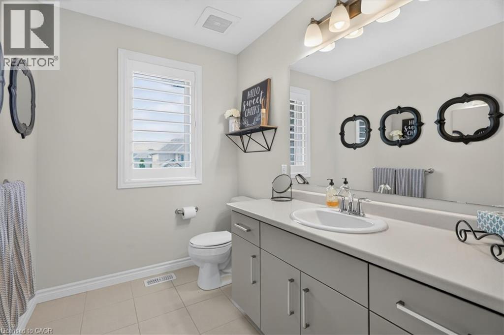 87 BOYD Boulevard - Image 30