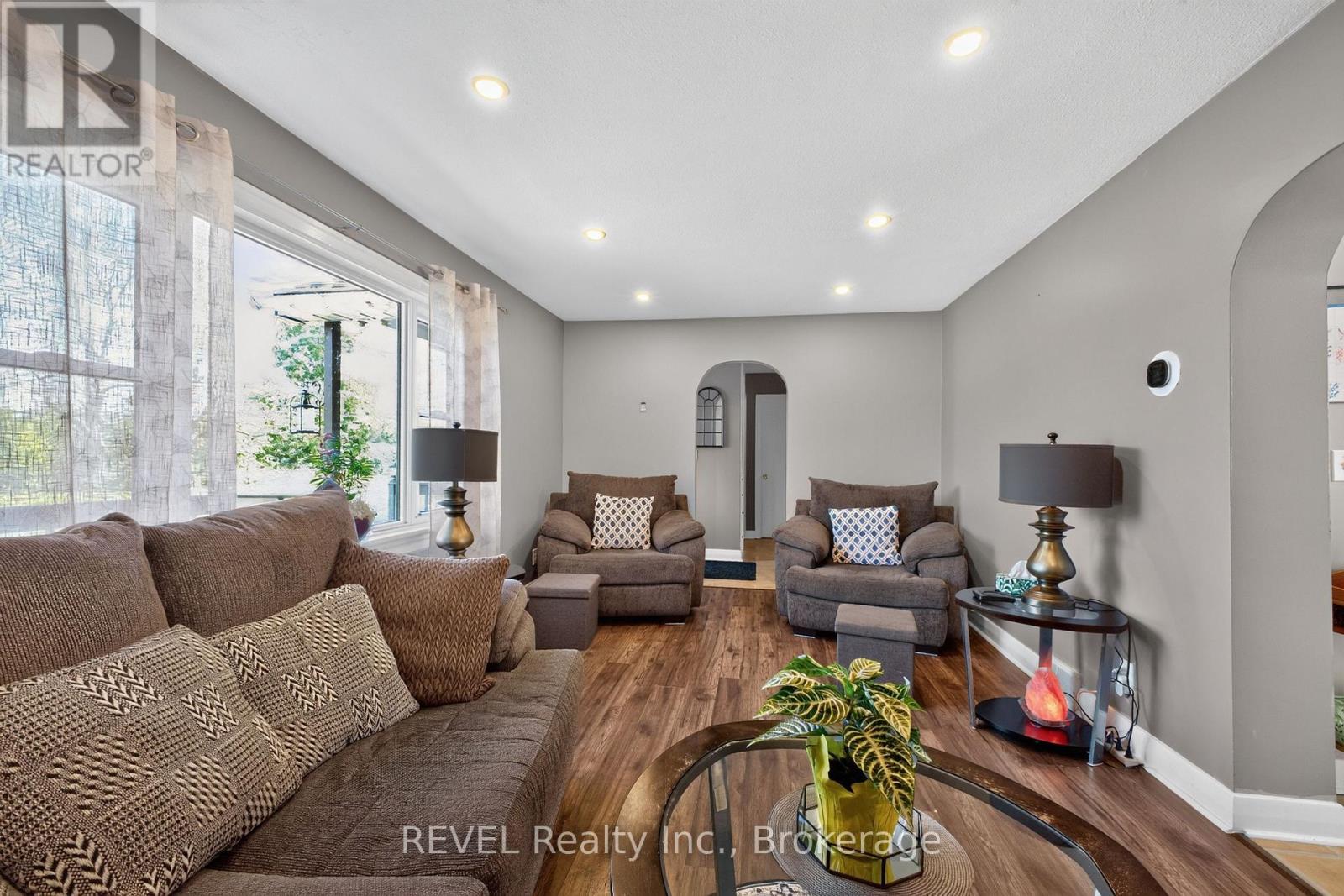 33 LEWIS STREET - Image 10
