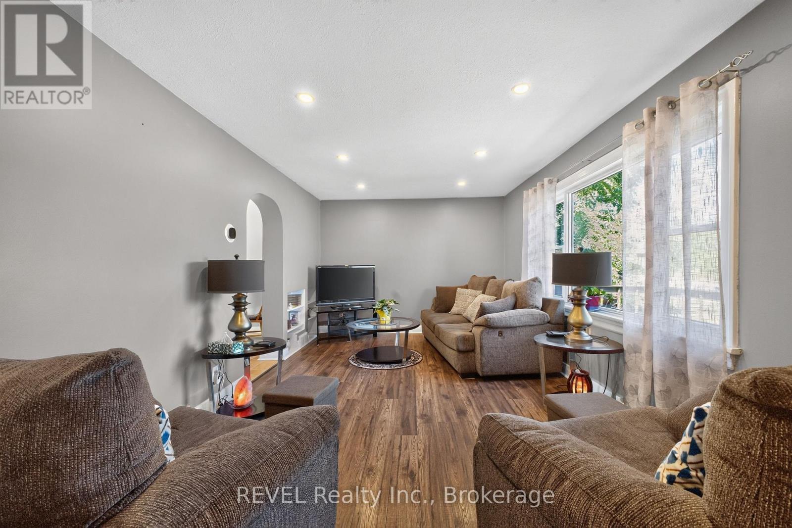 33 LEWIS STREET - 9