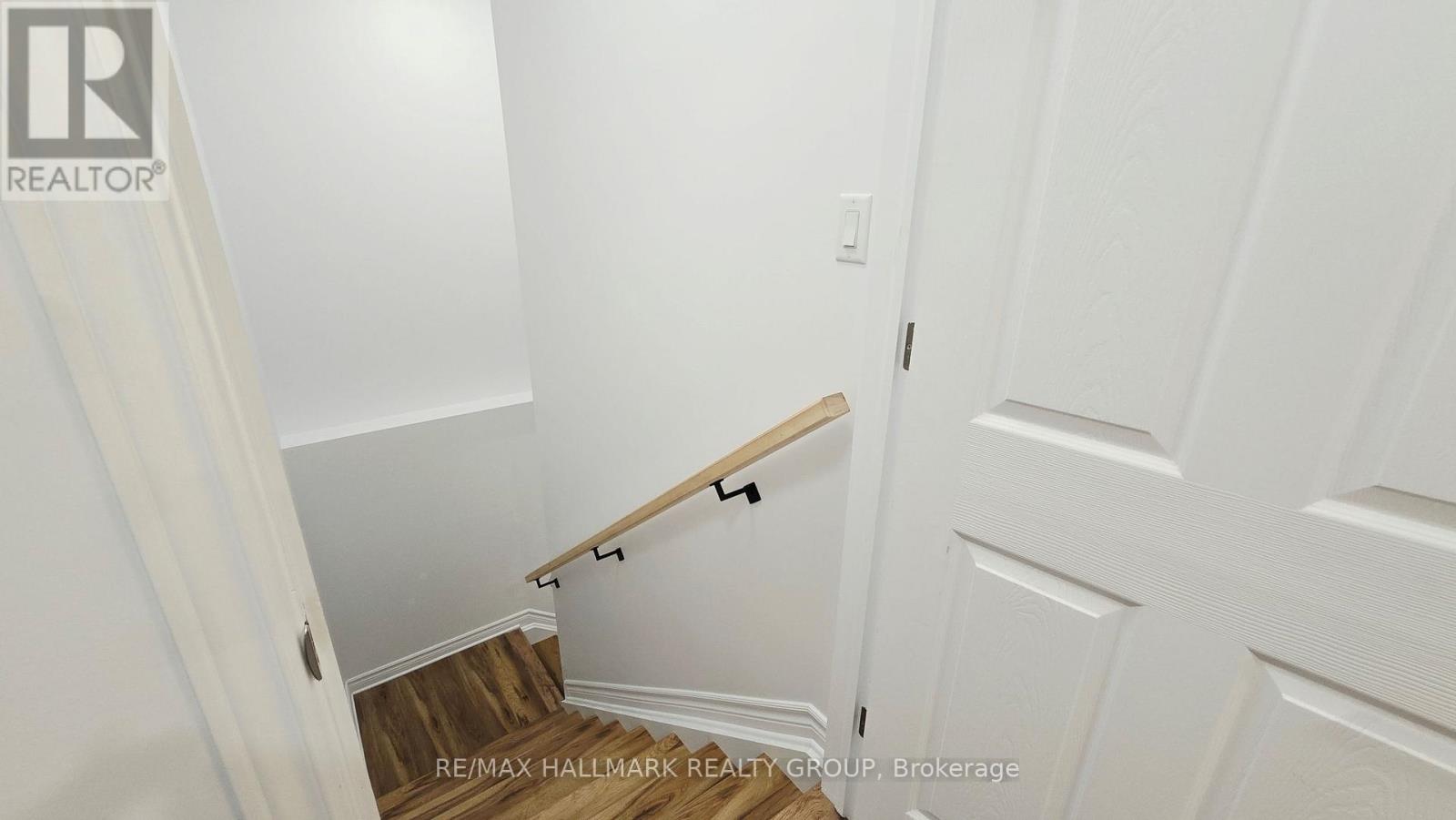 221 CASTLEFRANK ROAD - 21
