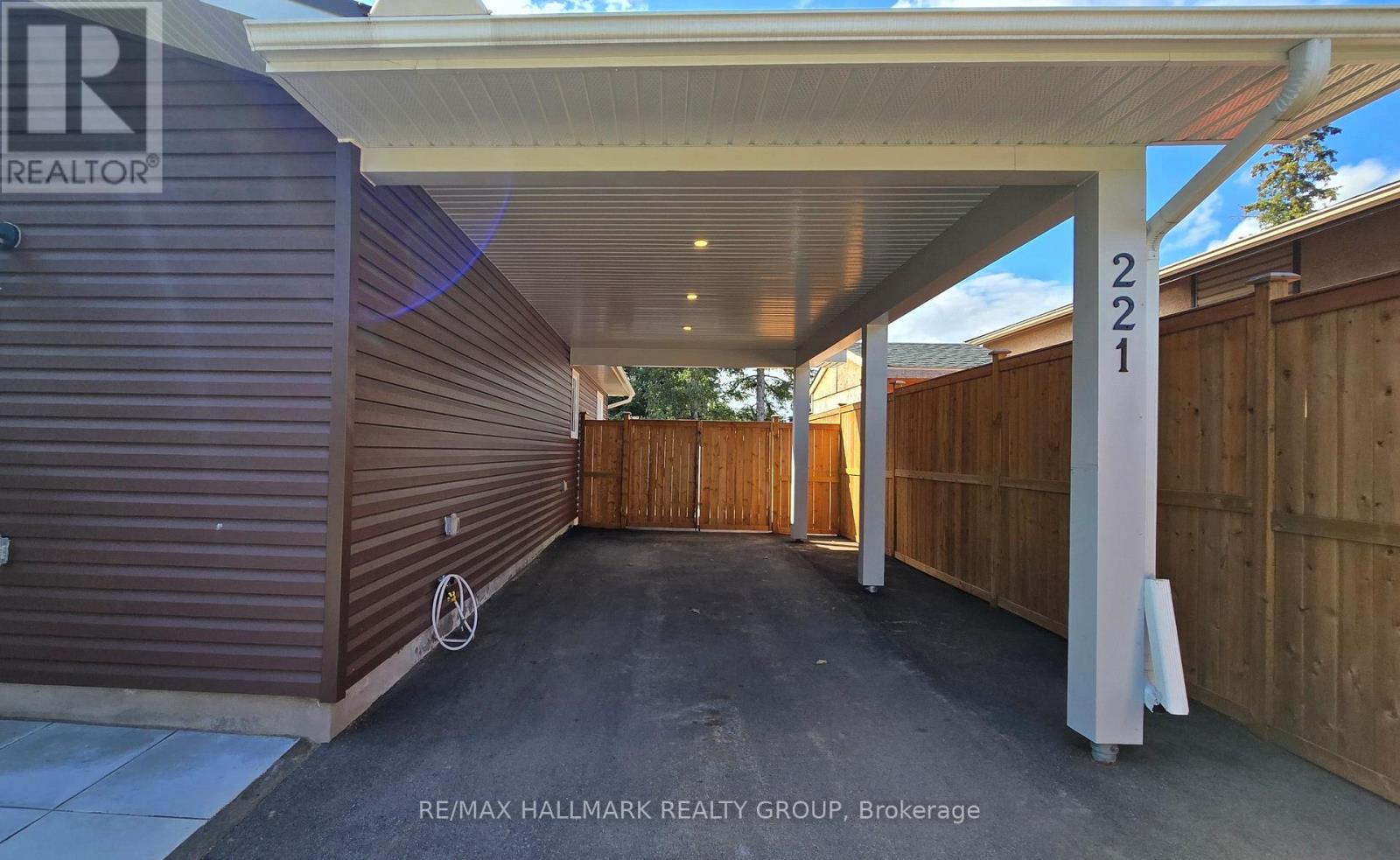 221 CASTLEFRANK ROAD - 32