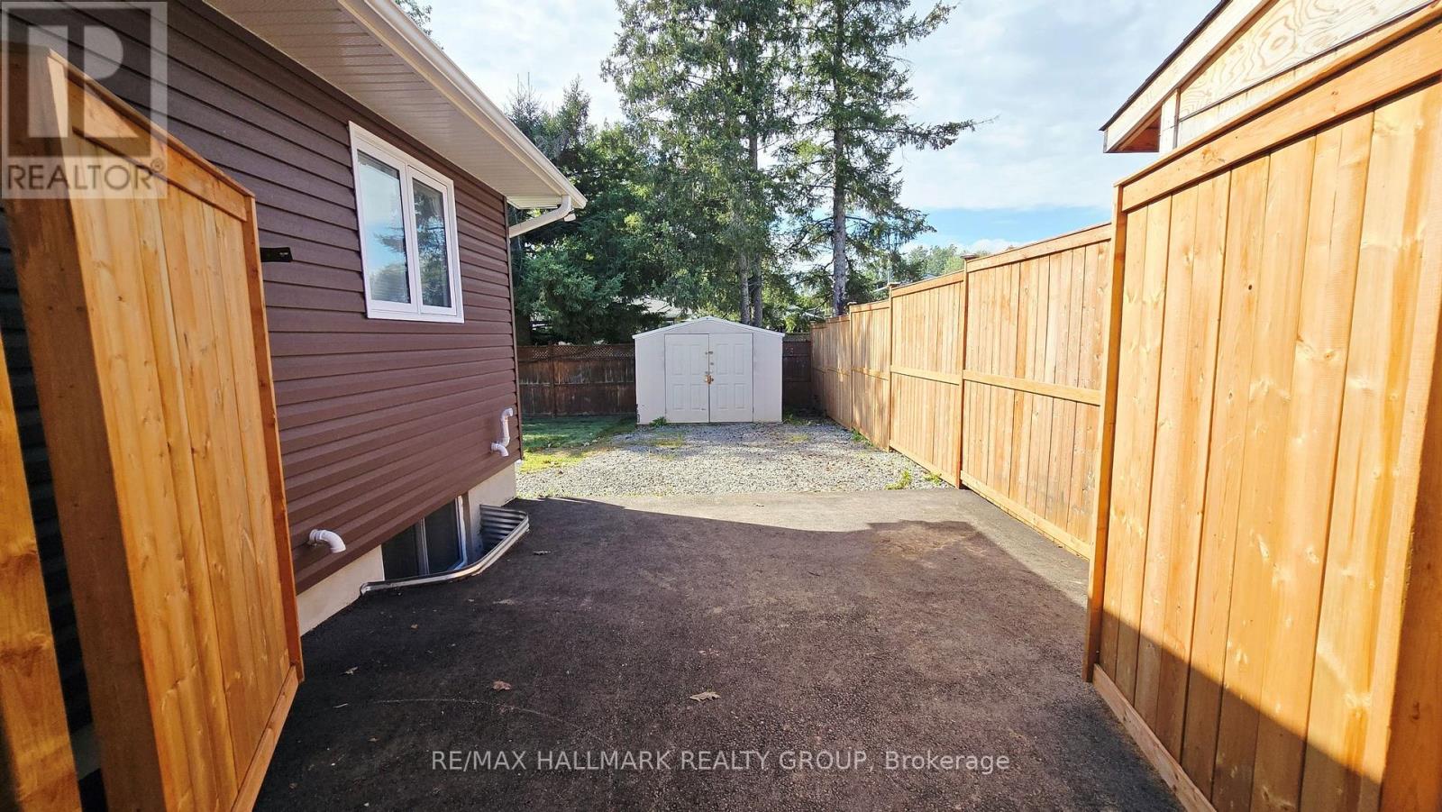 221 CASTLEFRANK ROAD - 34