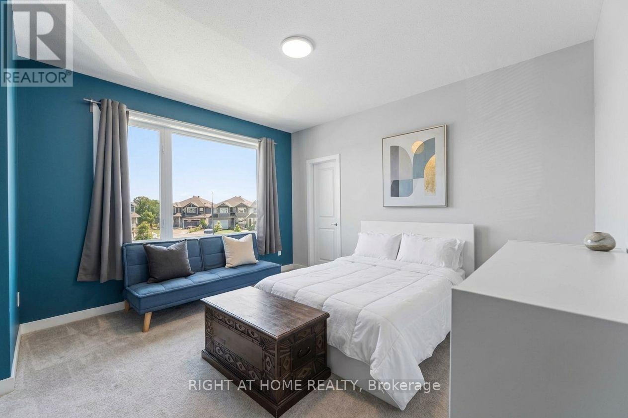 730 KIRKHAM CRESCENT - Image 35