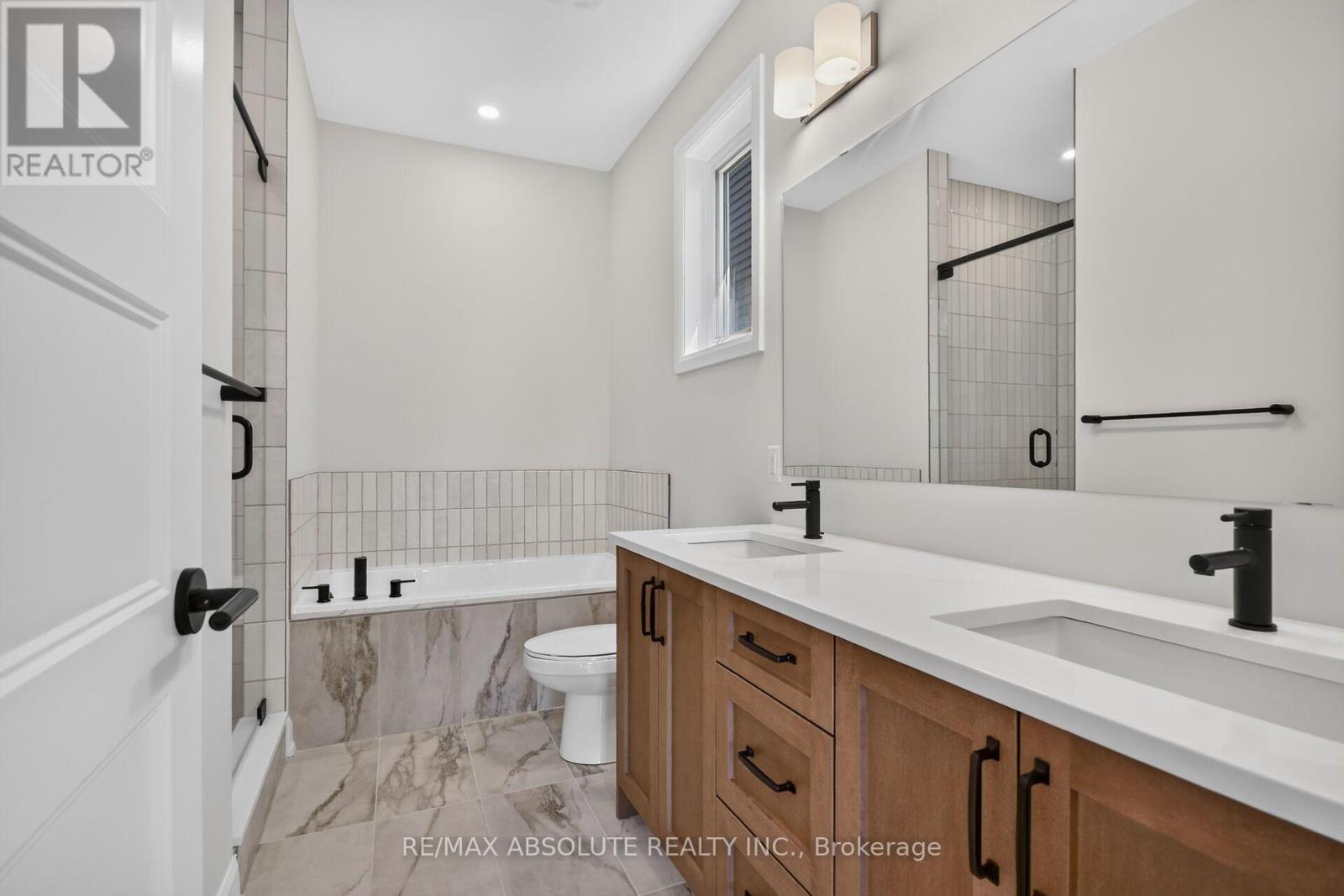 515 SWINLEY AVENUE - 24