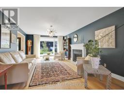 895 Dresden Crescent, Ottawa, ON K2B5H8 Photo 12
