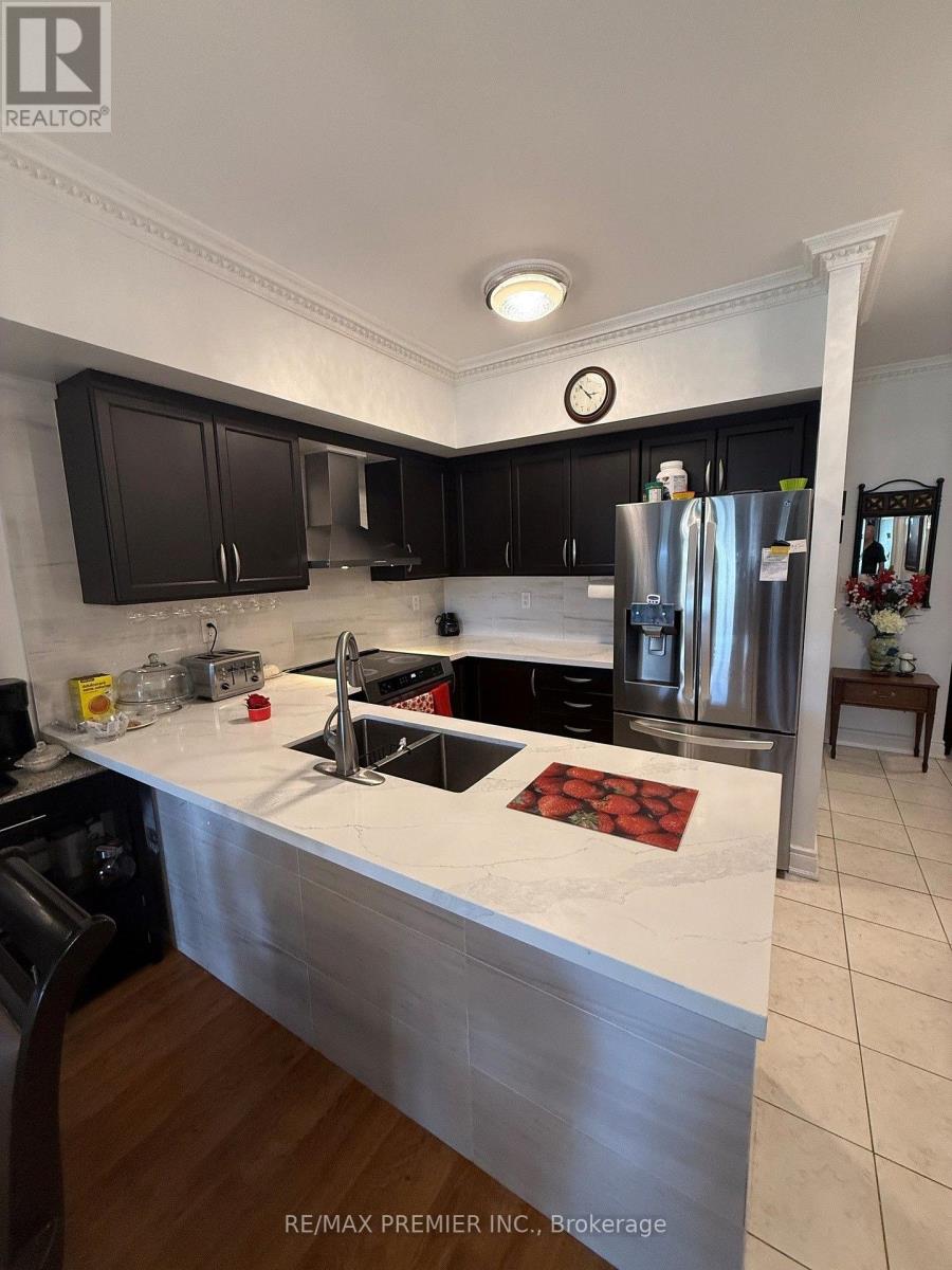 #102 9901 KEELE STREET - Image 4