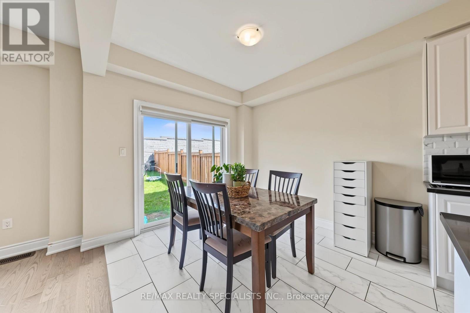 50 JANES CRESCENT - Image 20