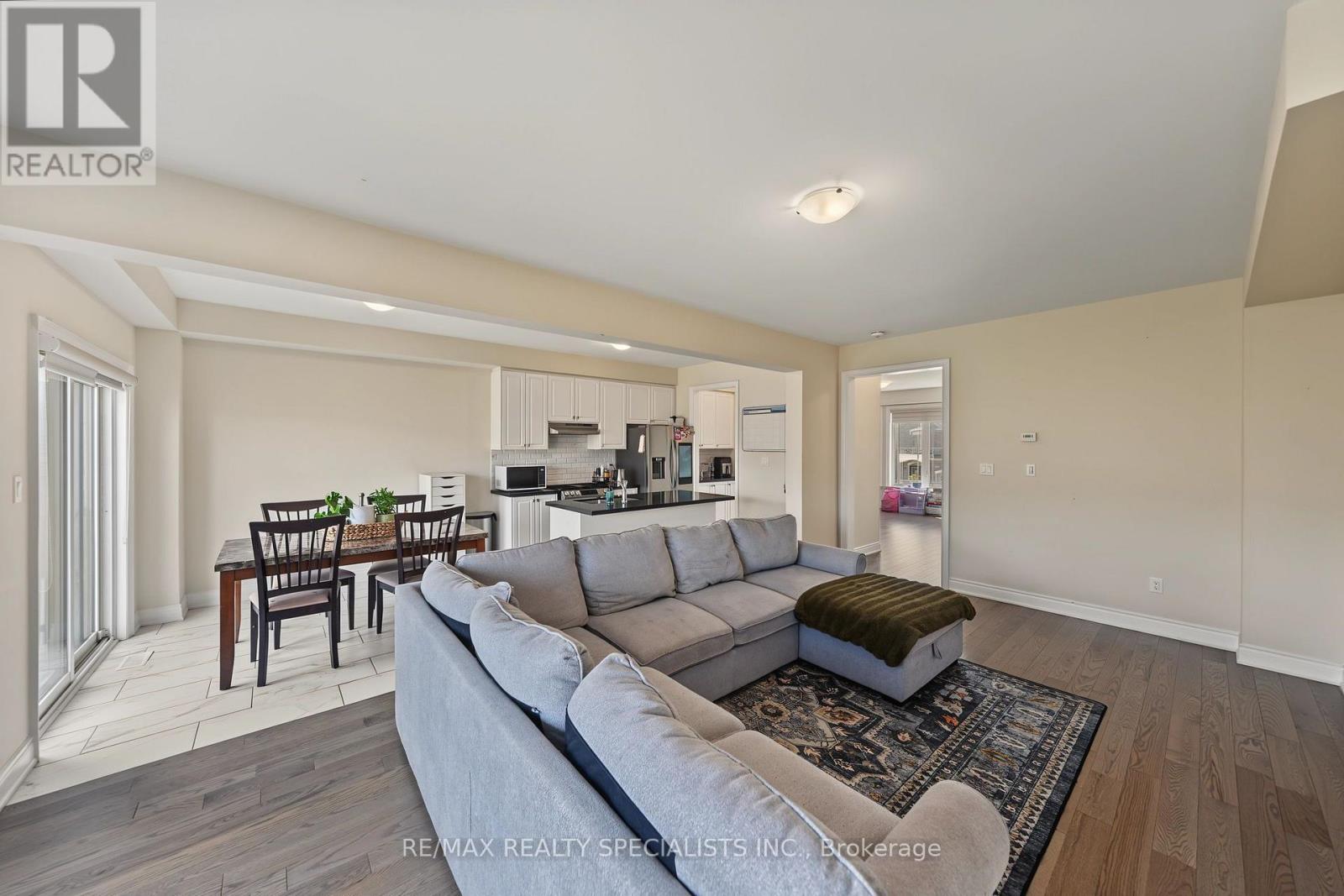 50 JANES CRESCENT - Image 24