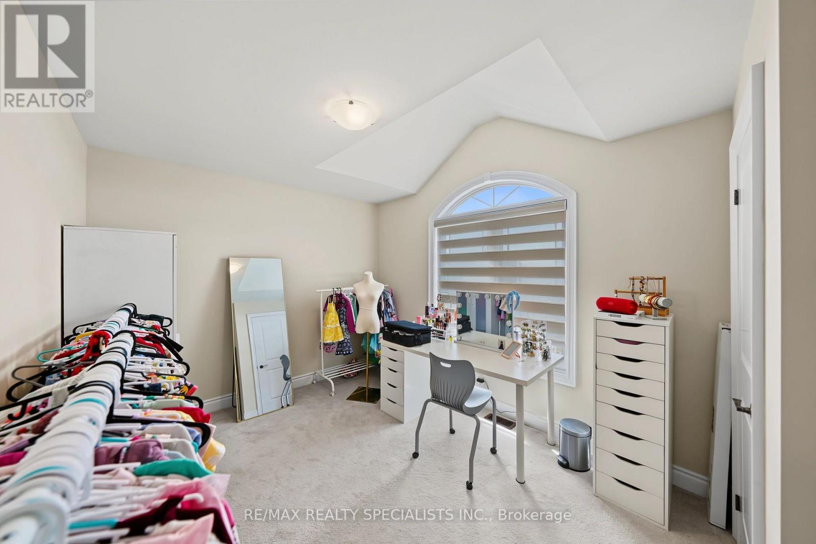 50 JANES CRESCENT - Image 28