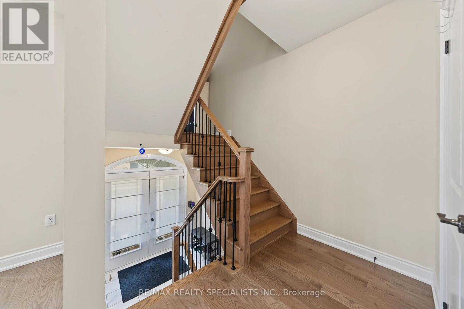 50 JANES CRESCENT - Image 8